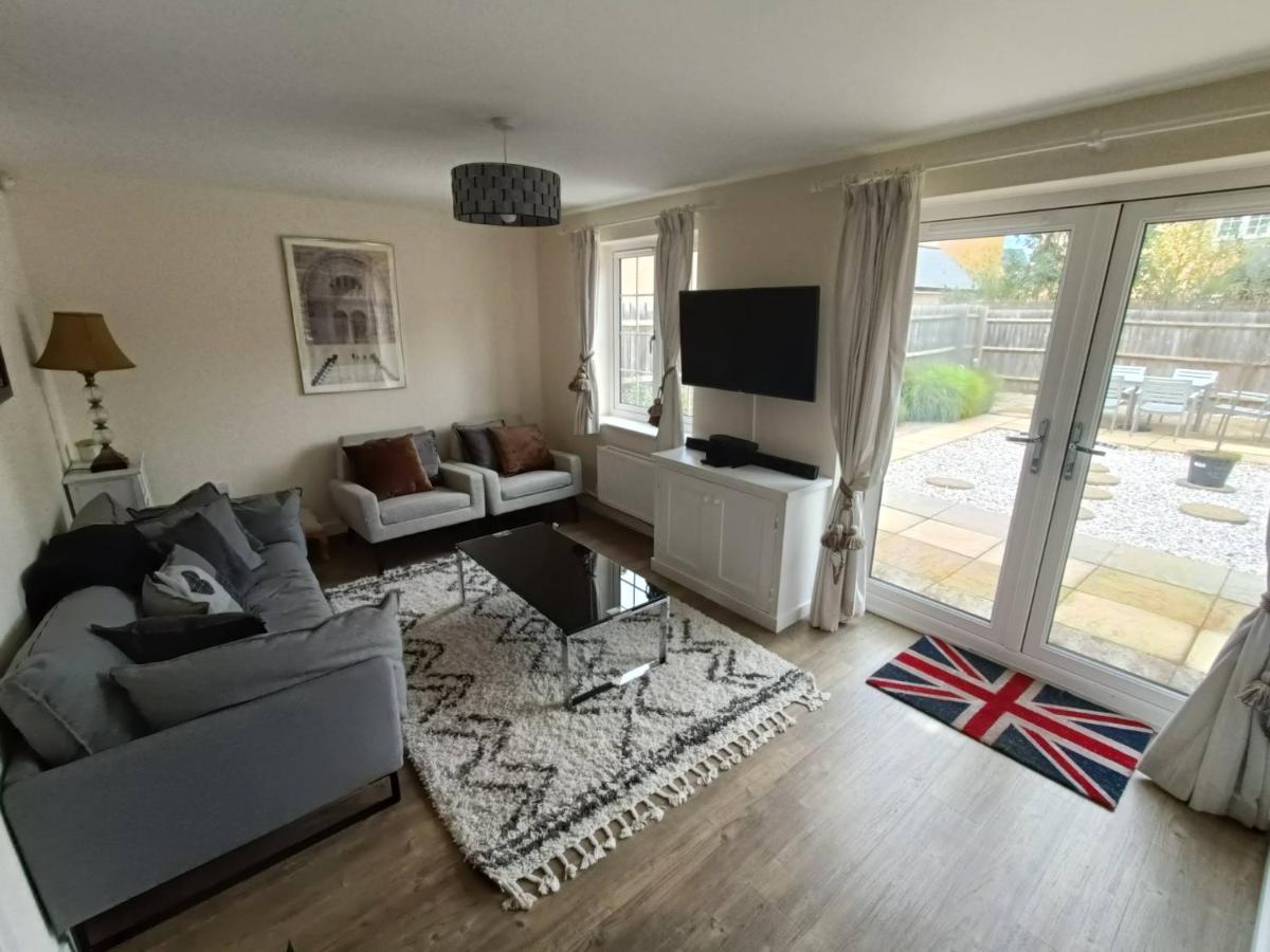 3 Bedroom Townhouse Near Bicester Village Екстериор снимка