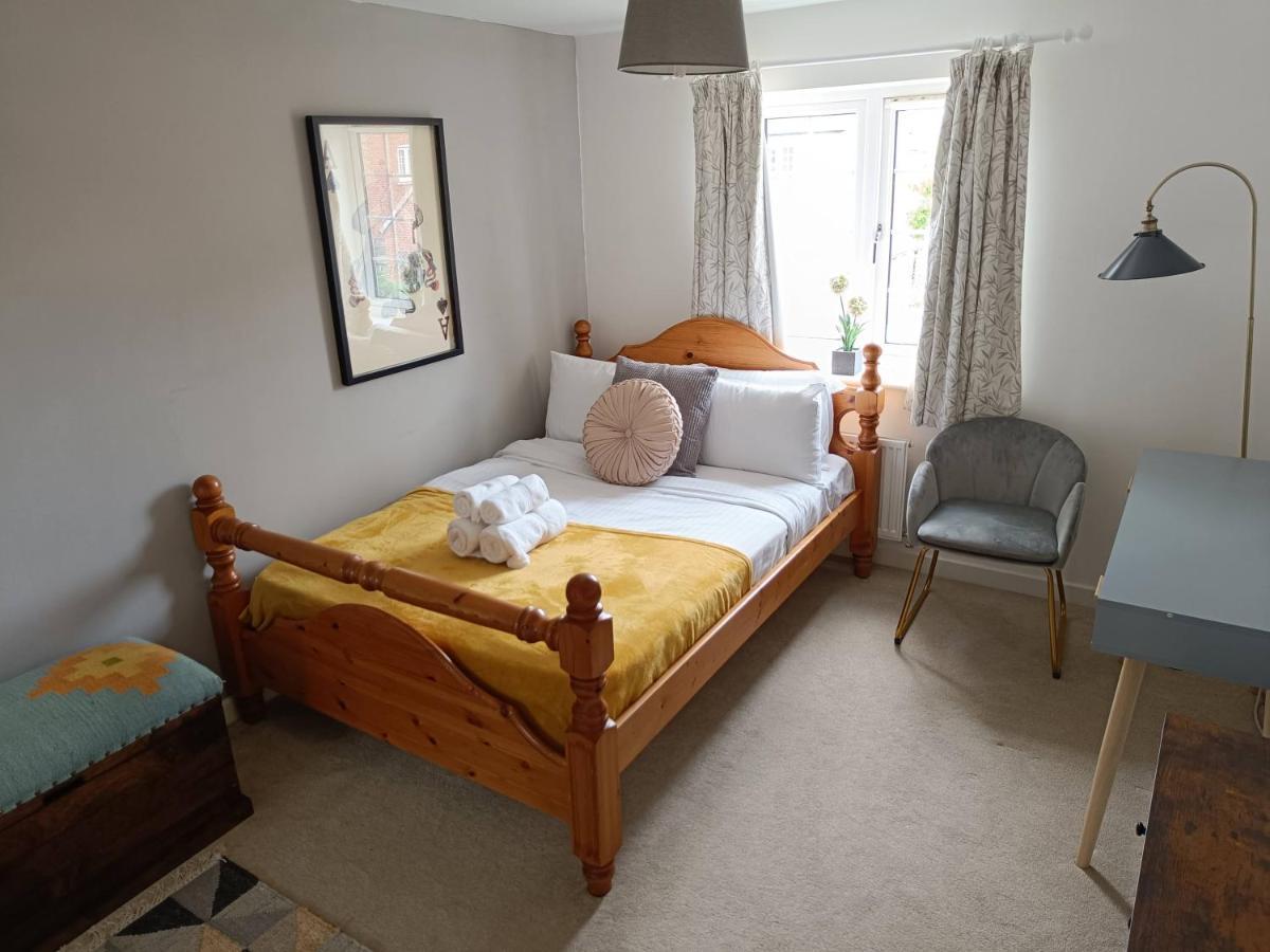 3 Bedroom Townhouse Near Bicester Village Екстериор снимка