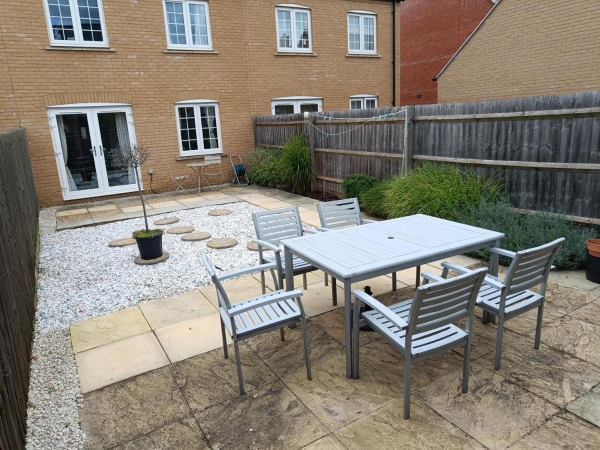 3 Bedroom Townhouse Near Bicester Village Екстериор снимка